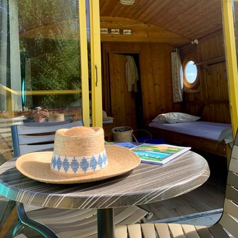 UNUSUAL ACCOMMODATION 3 people - The trailers of the Terre d'Auge lake