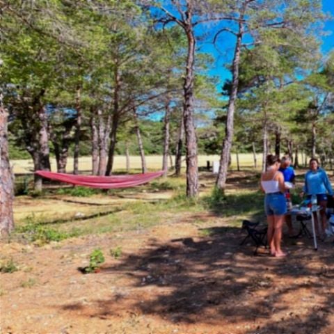 PLOT - Naked pitch - quiet - electricity