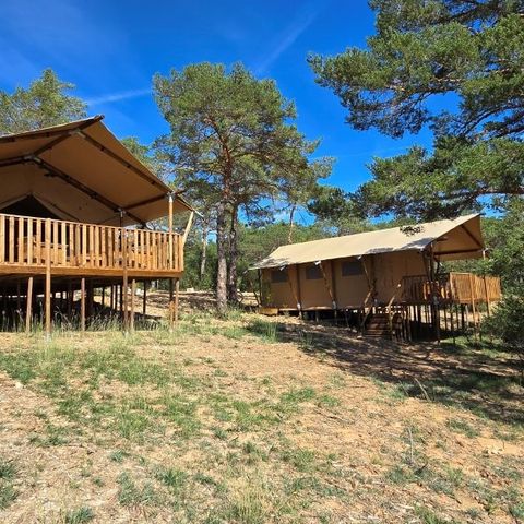 Canvas and wooden tent 5 persons - Lodge tent - 35 m² - 2 bedrooms