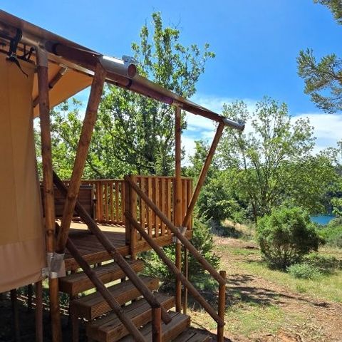 Canvas and wooden tent 5 persons - Lodge tent - 35 m² - 2 bedrooms