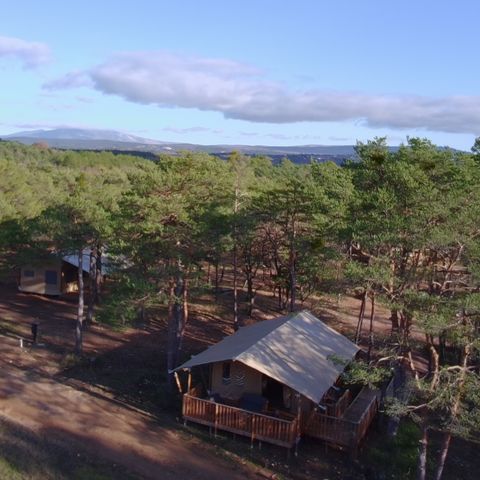 Canvas and wooden tent 4 persons - Lodge tent - 35 m² - 2 bedrooms - PMR