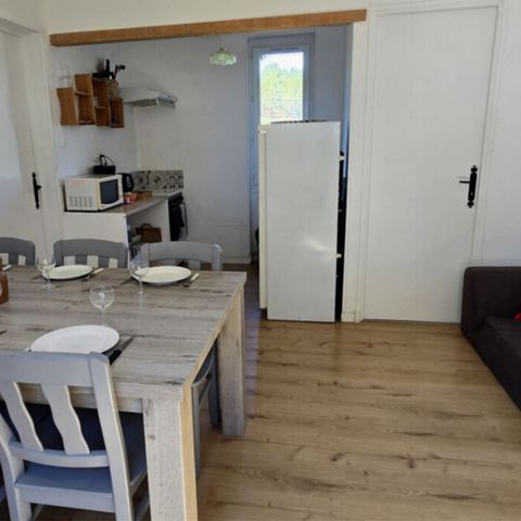 Country house 4 persons - Stone gîte - 43 m² - 2 bedrooms
