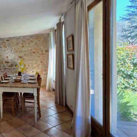Country house 6 persons - Stone gîte - 90 m² - 3 bedrooms