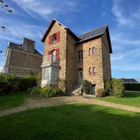 APARTMENT 6 people - BEAUMARIS FLAT 4/6 PEOPLE GROUND FLOOR