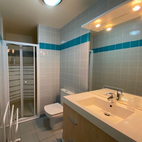 APPARTEMENT 6 personnes - CASTEL APPARTEMENT 4/6 pers 2 sdb RDC