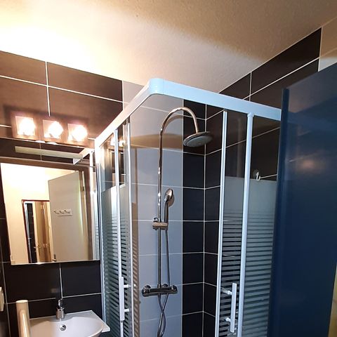 APARTMENT 4 people - 2-room Superior