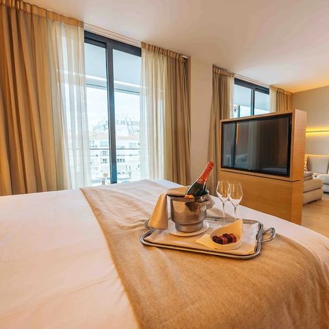 BEDROOM 4 people - Junior Suite 4 people - Balcony - Canal view