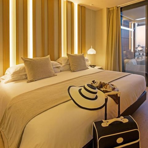 Slaapkamer 4 personen - Junior Suite 4 personen - Balkon - Zicht op het Kanaal