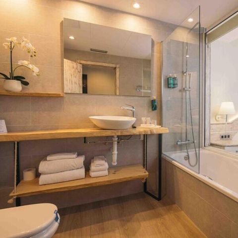 CHAMBRE 2 personnes - Chambre Double - Balcon - Vue Canal