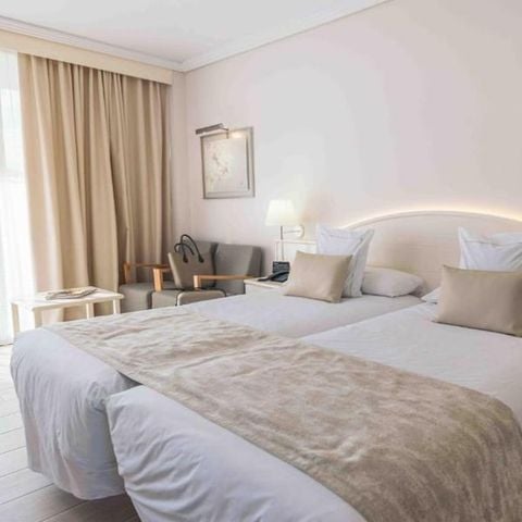 Bedroom 2 persons - Double - Balcony - Canal view