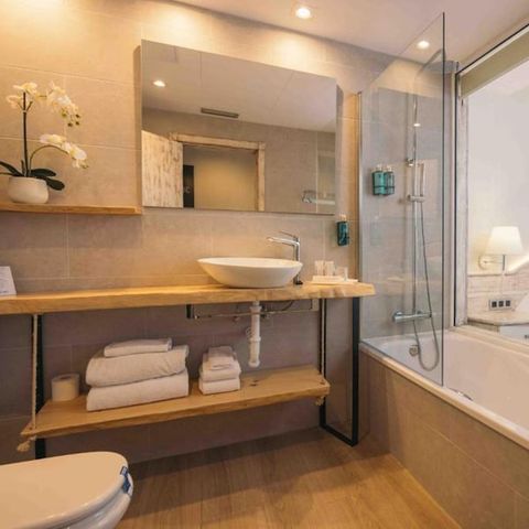 BEDROOM 2 people - Double - Balcony - Canal view