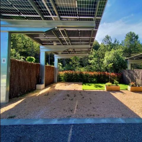 STAANPLAATS - Pakket Deluxe Aínsa