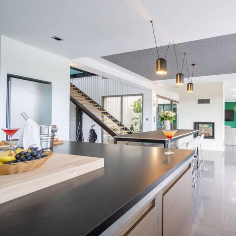 VILLA 8 personas - 5 piezas