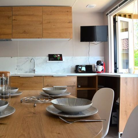 Mobilheim 4 Personen - 3-Zimmer-Wohnung für 4 Personen mit Klimaanlage + TV