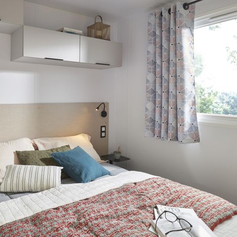 Mobilhome 6 personas - LUJO 3 habitaciones (aire acondicionado - lavavajillas - TV - terraza cubierta 17m² - superficie 34m²)