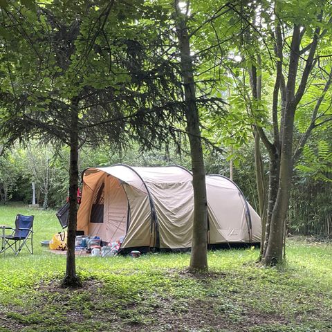 Kampeerplaats - caravan, tent of camper