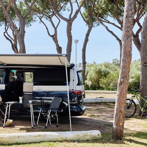 Kampeerplaats - MEDIUM VOOR KLEINE CARAVANS
