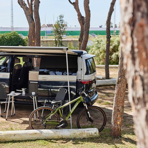 Stellplatz - MITTEL FÜR KLEINE WOHNWAGEN