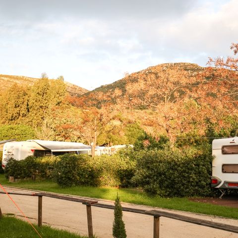 Kampeerplaats - GROTE ZONNIGE LOCATIE