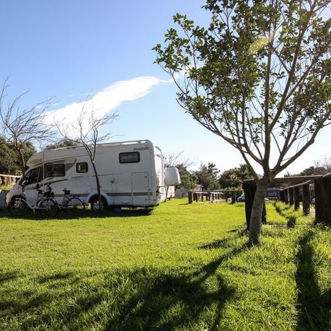 EMPLACEMENT - EMPLACEMENT MOYENNE EN TERRASSE SOLEIL