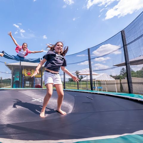 Stellplatz - Leerer Wohnmobilstellplatz