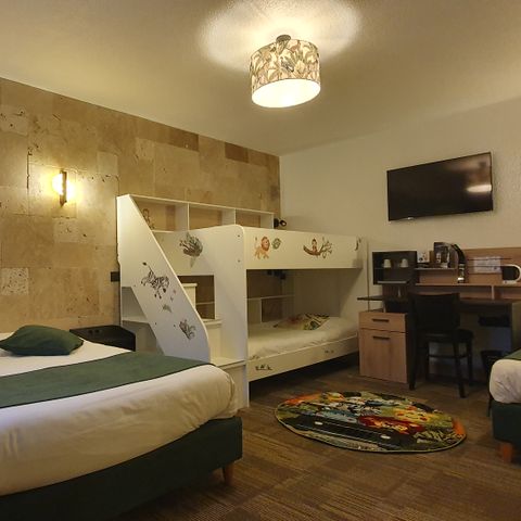 HABTIACIÓN 5 personas - Sala Safari