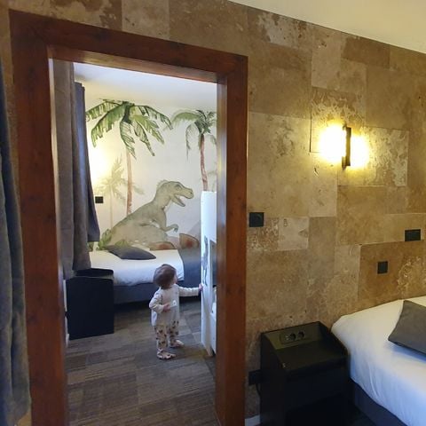CHAMBRE 5 personnes - Suite Dino