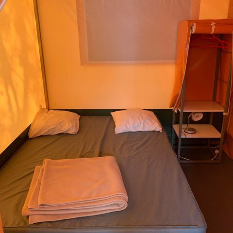Glamping tent 4 persons - 2-bedroom canvas bungalow