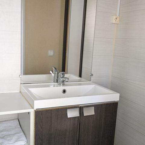 MOBILE HOME 6 people - Mobile home sleeps 4/6 with 2 bathrooms