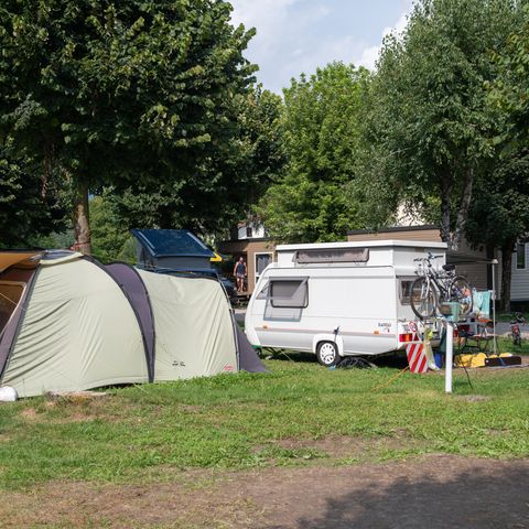 STAANPLAATS - Standaard