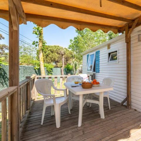 Bungalow 6 personen - Mobilheim | Classic | 2 Zi. | 4/6 Pers. | Erhöhte Terrasse | 1 Bad | Klim.