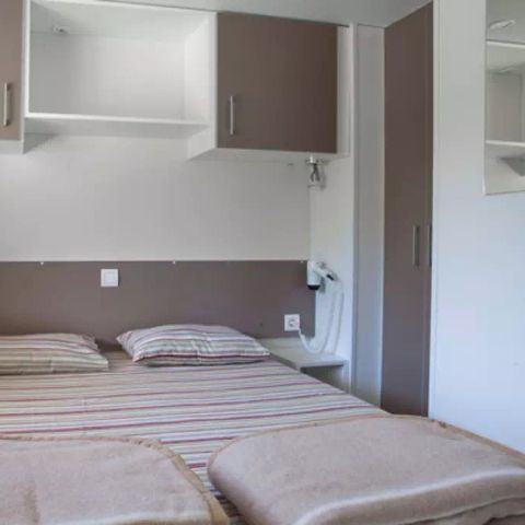Bungalow 6 personen - Mobilheim | Classic | 2 Zi. | 4/6 Pers. | Erhöhte Terrasse | 1 Bad | Klim.