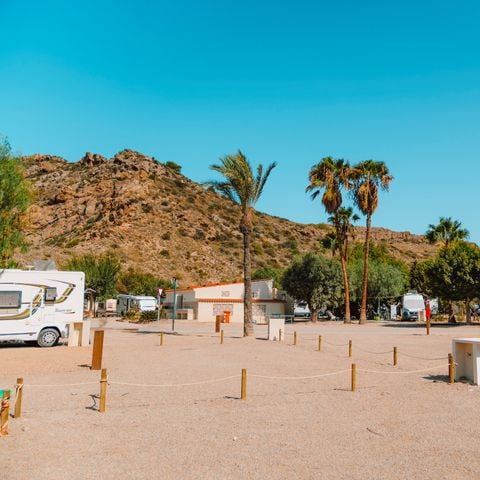 PARCELA - GRAN PLAZA con electricidad y agua