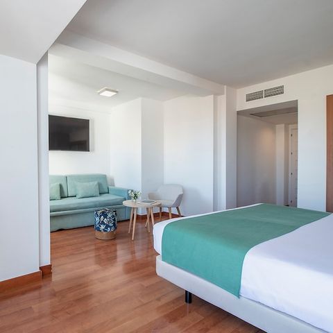 BEDROOM 3 people - JUNIOR SUITE 3 PEOPLE - SEA VIEW - BALCONY