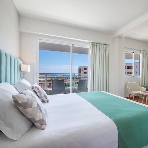 BEDROOM 3 people - JUNIOR SUITE 3 PEOPLE - SEA VIEW - BALCONY