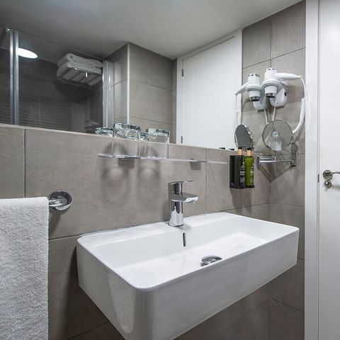 CHAMBRE 2 personnes - CHAMBRE DOUBLE SUPÉRIEURE - VUE MER - BALCON