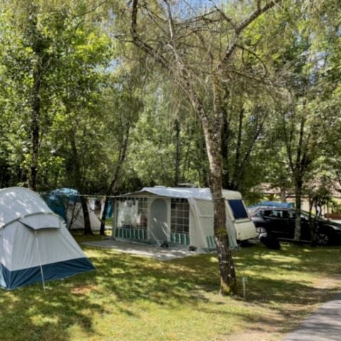 EMPLACEMENT - Emplacement nu