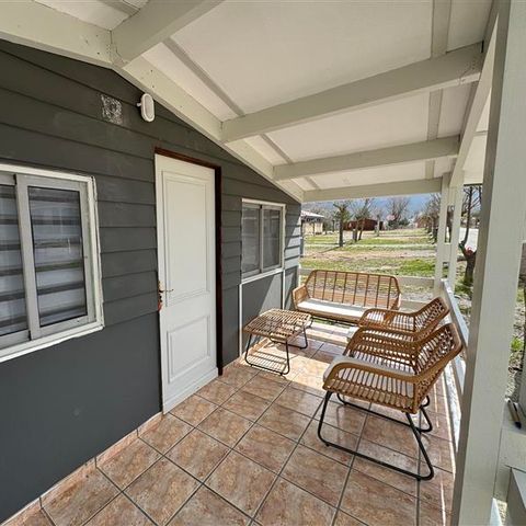 Bungalow 4 persons - B01