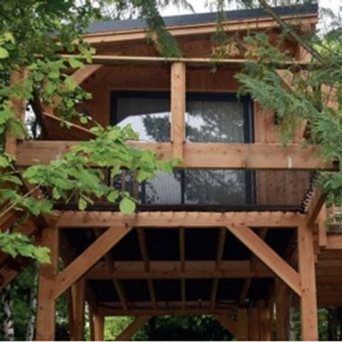 HÉBERGEMENT INSOLITE 2 personnes - Maison dans les arbres 2 personnes