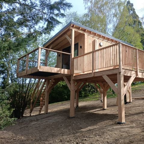 HÉBERGEMENT INSOLITE 2 personnes - Maison dans les arbres 2 personnes