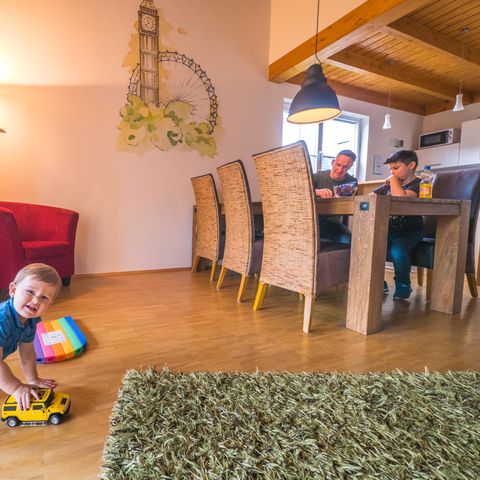 CASA 7 persone - Liquore di luna