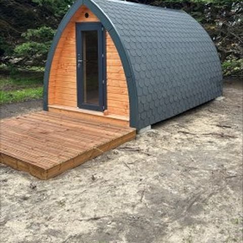 UNUSUAL ACCOMMODATION 4 people - Cabanne Pigne- No baby bed possible- 1 room