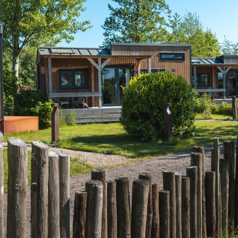 FERIENHAUS 40 Personen - Hauptgebäude 20 Personen + 5 kleine Gewächshäuser