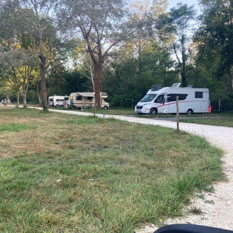 Emplacement - forfait emplacement camping car