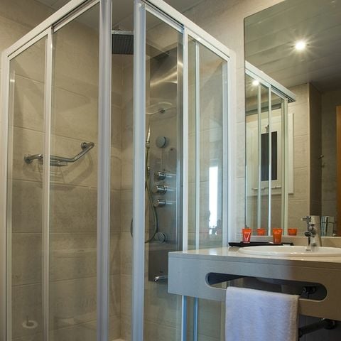 BEDROOM 2 people - DOUBLE ROOM - BALCONY - BREAKFAST INCLUDED