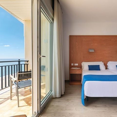 CHAMBRE 2 personnes - CHAMBRE DOUBLE - BALCON - VUE MER - PETIT-DÉJEUNER INCLUS