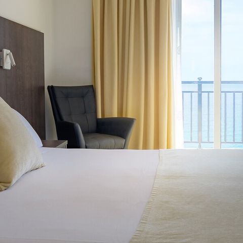 Kamer 2 personen - TWEEPERSOONSKAMER - SUPERIOR - BALKON - ZEEZICHT - ONTBIJT INBEGREPEN