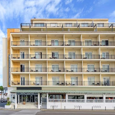 Pierre & Vacances Hotel Horitzó - Camping Girona - Image N°4