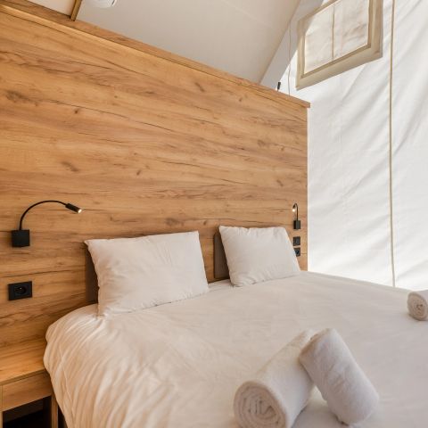 TENTE TOILE ET BOIS 6 personnes - 4-6ST