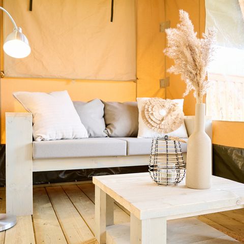 CANVAS AND WOOD TENT 6 people - Luxury Safari tent